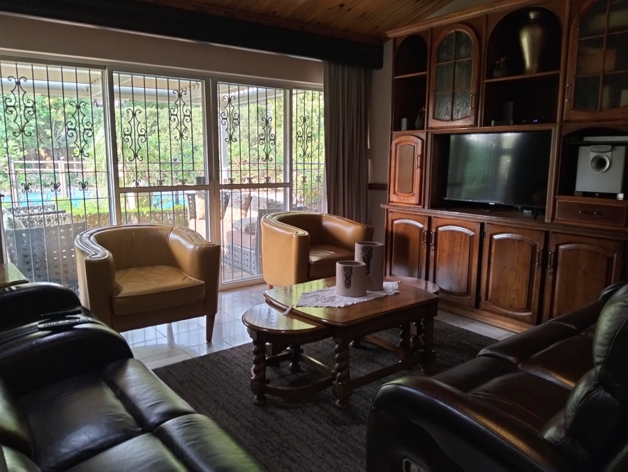 4 Bedroom Property for Sale in Van Der Hoff Park North West